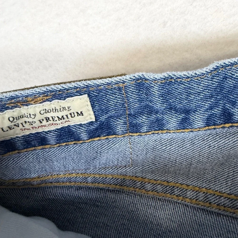 Levis Premium 501 93 Straight Leg Jeans Mens 32x32 Medium Wash Blue Button Fly